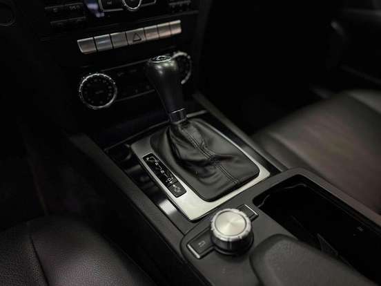 MERCEDES-BENZ-C 180-1.6 CGI CLASSIC 16V TURBO GASOLINA 4P AUTOMÁTICO MERCEDES-BENZ-C 180-2012