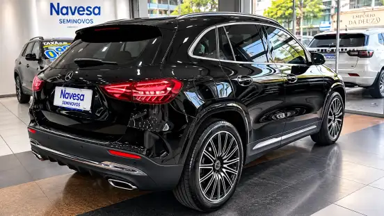 MERCEDES-BENZ-GLA 200-2024