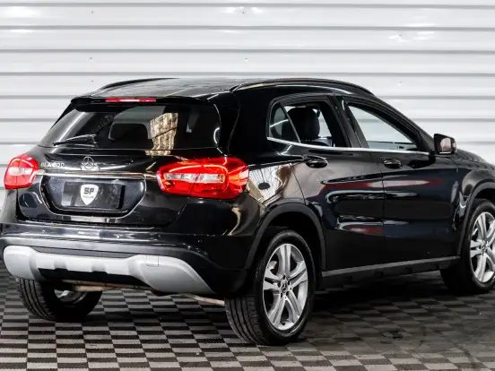 MERCEDES-BENZ-GLA 200-1.6 CGI FLEX STYLE 7G-DCT MERCEDES-BENZ-GLA 200-2018