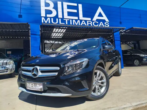 Mercedes-Benz GLA 200 1.6 CGI Style 16V Turbo Flex 4P Automático