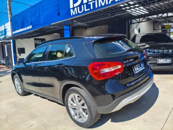 MERCEDES-BENZ-GLA 200-1.6 CGI STYLE 16V TURBO FLEX 4P AUTOMÁTICO MERCEDES-BENZ-GLA 200-2016