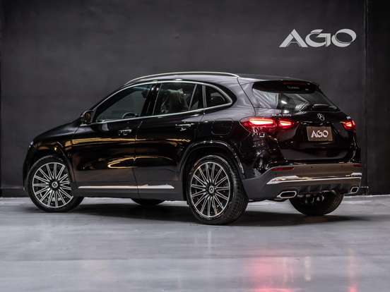 MERCEDES-BENZ-GLA 200-2026