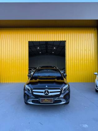 MERCEDES-BENZ GLA 200 1.6 CGI ENDURO 16V TURBO FLEX 4P AUTOMÁTICO