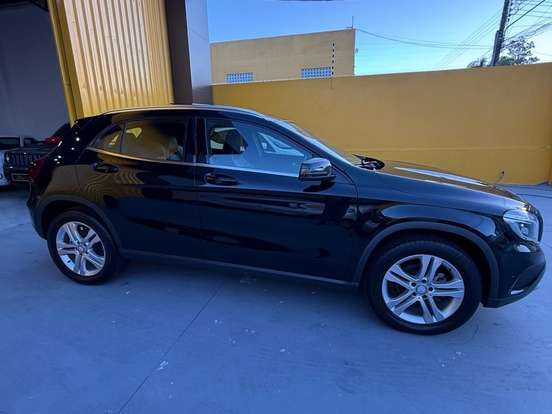 MERCEDES-BENZ-GLA 200-1.6 CGI ENDURO 16V TURBO FLEX 4P AUTOMÁTICO MERCEDES-BENZ-GLA 200-2016