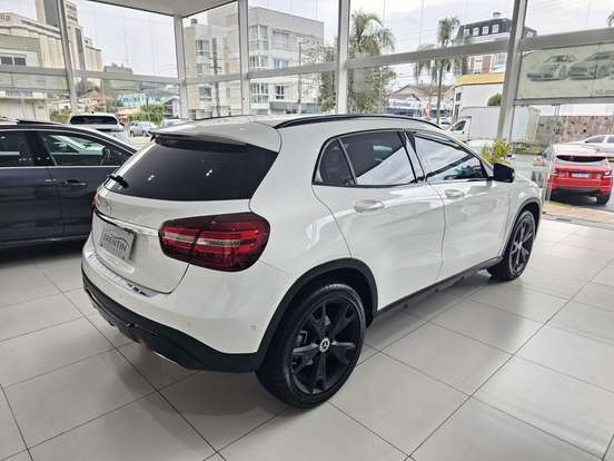 MERCEDES-BENZ-GLA 200-1.6 CGI FLEX NIGHT 7G-DCT MERCEDES-BENZ-GLA 200-2018