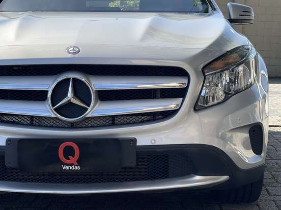 MERCEDES-BENZ-GLA 200-2016