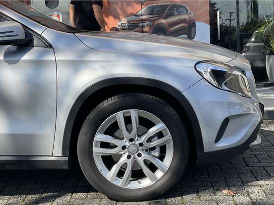 MERCEDES-BENZ-GLA 200-1.6 CGI STYLE 16V TURBO FLEX 4P AUTOMÁTICO MERCEDES-BENZ-GLA 200-2016
