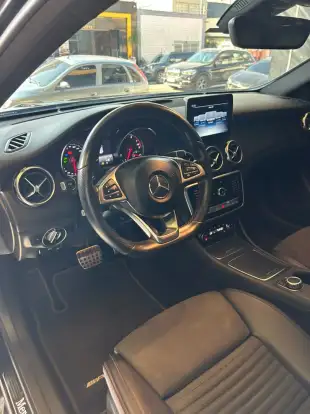 MERCEDES-BENZ-GLA 250-2018
