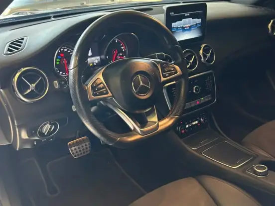 MERCEDES-BENZ-GLA 250-2.0 CGI GASOLINA SPORT 4MATIC 7G-DCT MERCEDES-BENZ-GLA 250-2018