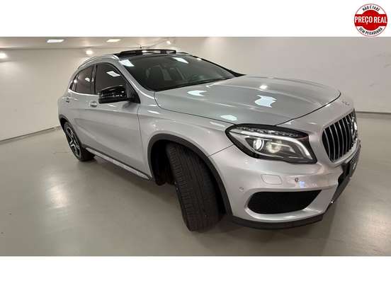 MERCEDES-BENZ-GLA 250-2.0 16V TURBO GASOLINA SPORT 4P AUTOMÁTICO MERCEDES-BENZ-GLA 250-2015
