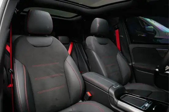 MERCEDES-BENZ-GLA 35 AMG-2.0 MHEV 4MATIC SPEEDSHIFT MERCEDES-BENZ-GLA 35 AMG-2025