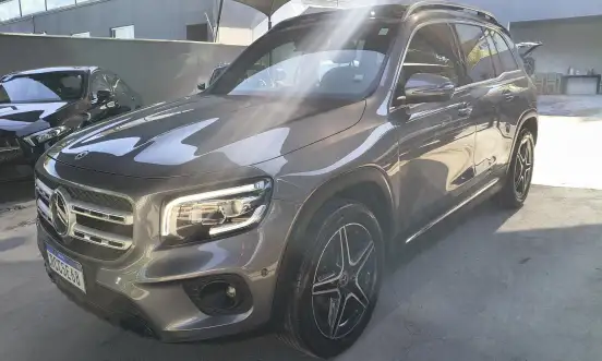 MERCEDES-BENZ-GLB 200-2020