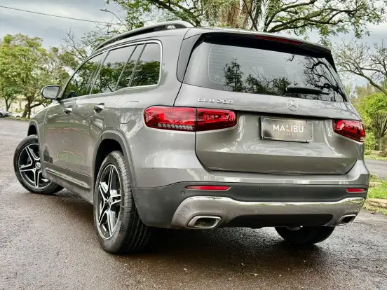 MERCEDES-BENZ-GLB 200-2021
