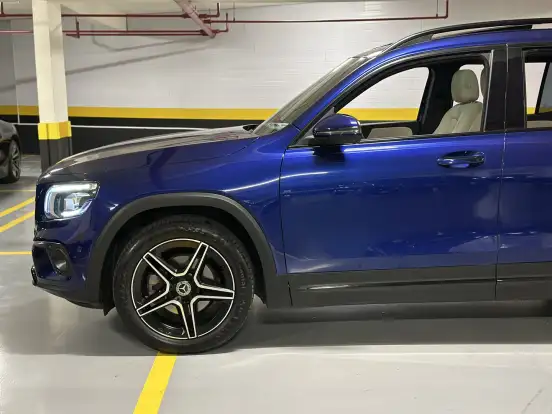 MERCEDES-BENZ-GLB 200-2020