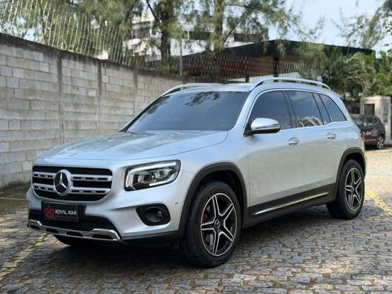 MERCEDES-BENZ-GLB 200-2021