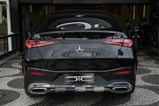 MERCEDES-BENZ-GLC 300-2026