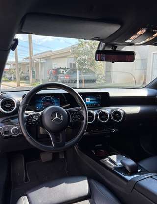 MERCEDES-BENZ-A 200-2019