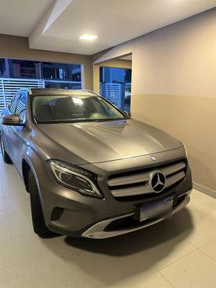 MERCEDES-BENZ-GLA 200-2017