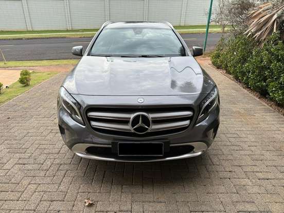 MERCEDES-BENZ-GLA 200-2015