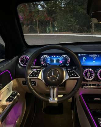 MERCEDES-BENZ-GLB 200-2024