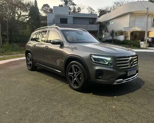 MERCEDES-BENZ-GLB 200-2024