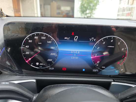 MERCEDES-BENZ-GLB 220-2.0 MHEV AMG LINE 4MATIC 8G-DCT MERCEDES-BENZ-GLB 220-2024