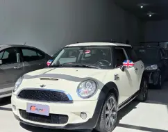 MINI COOPER 1.6 S JOHN COOPER WORKS 16V TURBO GASOLINA 2P AUTOMATICO MINI COOPER 1.6 S JOHN COOPER WORKS 16V TURBO GASOLINA 2P AUTOMATICO