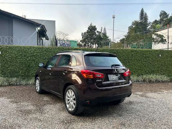 MITSUBISHI-ASX-2015