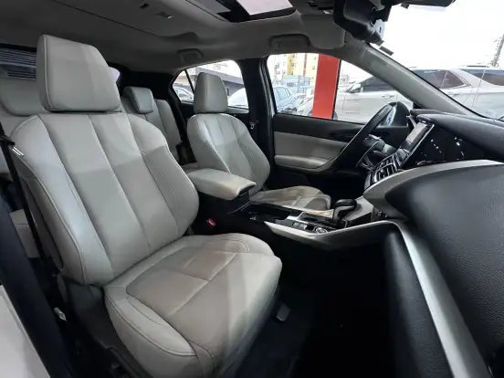 MITSUBISHI-ECLIPSE CROSS-2024