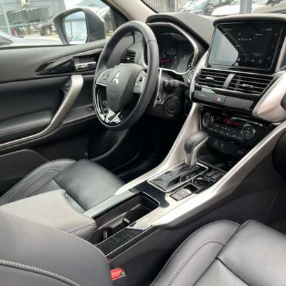 MITSUBISHI-ECLIPSE CROSS-2024