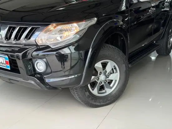 MITSUBISHI-L200 TRITON-2020