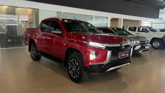 MITSUBISHI L200 TRITON 2.4 16V TURBO DIESEL SPORT HPE-S CD 4P 4X4 AUTOMÁTICO