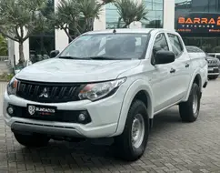 MITSUBISHI L200 TRITON 2.4 16V TURBO DIESEL GL CD 4X4 MANUAL MITSUBISHI L200 TRITON 2.4 16V TURBO DIESEL GL CD 4X4 MANUAL