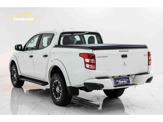 MITSUBISHI-L200 TRITON-2024