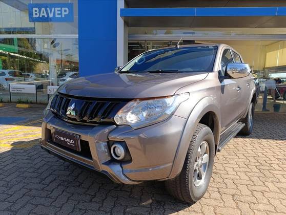 MITSUBISHI L200 TRITON 2.4 16V TURBO DIESEL SPORT HPE CD 4P 4X4 AUTOMÁTICO