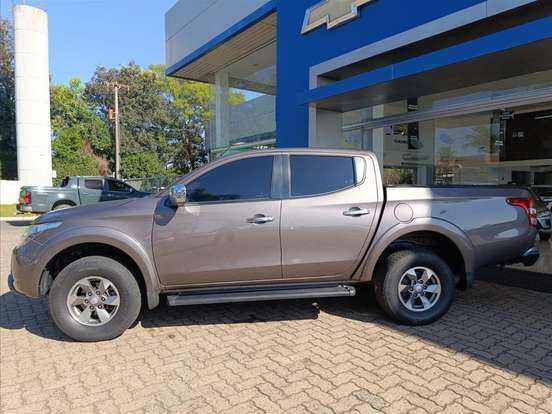 MITSUBISHI-L200 TRITON-2.4 16V TURBO DIESEL SPORT HPE CD 4P 4X4 AUTOMÁTICO MITSUBISHI-L200 TRITON-2019