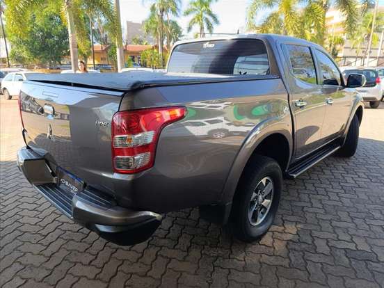 MITSUBISHI-L200 TRITON-2.4 16V TURBO DIESEL SPORT HPE CD 4P 4X4 AUTOMÁTICO MITSUBISHI-L200 TRITON-2019