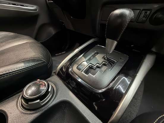 MITSUBISHI-L200 TRITON-2.4 16V TURBO DIESEL SPORT HPE-S CD 4P 4X4 AUTOMÁTICO MITSUBISHI-L200 TRITON-2018