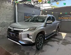 MITSUBISHI L200 TRITON 2.4 16V TURBO DIESEL SPORT HPE-S CD 4P 4X4 AUTOMÁTICO MITSUBISHI L200 TRITON 2.4 16V TURBO DIESEL SPORT HPE-S CD 4P 4X4 AUTOMÁTICO