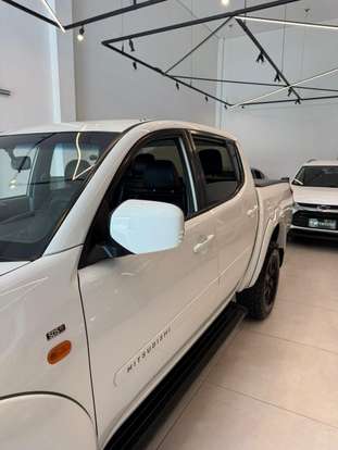 MITSUBISHI-L200 TRITON-2013