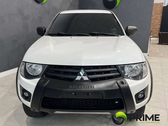 MITSUBISHI-L200 TRITON-2.4 HLS CHROME 4X2 CD 16V FLEX 4P MANUAL MITSUBISHI-L200 TRITON-2016