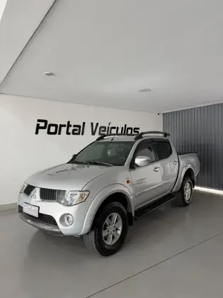 MITSUBISHI L200 TRITON 3.2 HPE 4X4 CD 16V TURBO INTERCOOLER DIESEL 4P AUTOMÁTICO