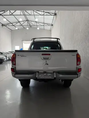 MITSUBISHI-L200 TRITON-3.2 HPE 4X4 CD 16V TURBO INTERCOOLER DIESEL 4P AUTOMÁTICO MITSUBISHI-L200 TRITON-2009
