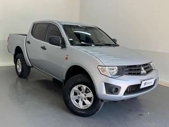 MITSUBISHI-L200 TRITON-3.2 GLX 4X4 CD 16V TURBO INTERCOLER DIESEL 4P MANUAL MITSUBISHI-L200 TRITON-2014