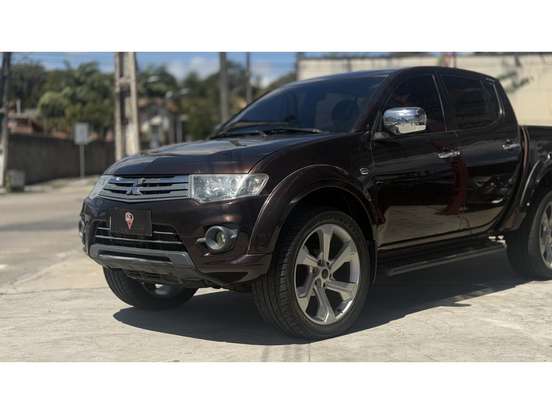 MITSUBISHI-L200 TRITON-3.2 HPE 4X4 CD 16V TURBO INTERCOOLER DIESEL 4P AUTOMÁTICO MITSUBISHI-L200 TRITON-2015