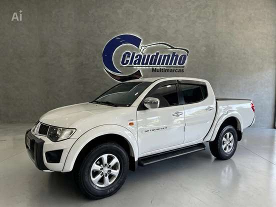 MITSUBISHI-L200 TRITON-3.5 HPE 4X4 CD V6 24V FLEX 4P AUTOMÁTICO MITSUBISHI-L200 TRITON-2011