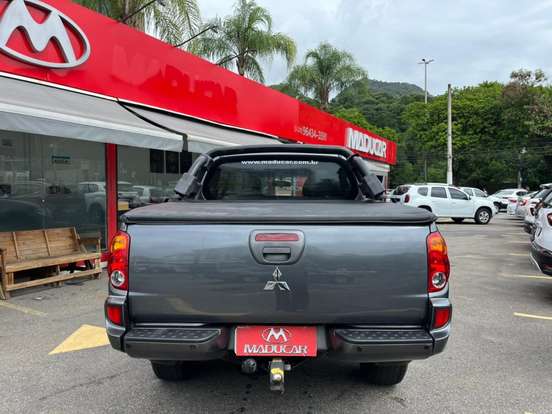MITSUBISHI-L200 TRITON-2012