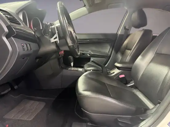 MITSUBISHI-LANCER-2.0 HL-T 16V GASOLINA 4P AUTOMÁTICO MITSUBISHI-LANCER-2018