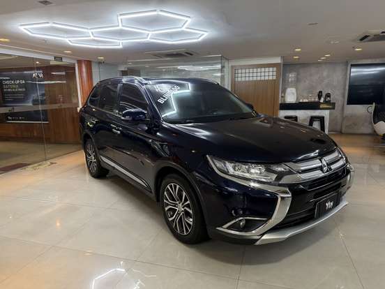 MITSUBISHI-OUTLANDER-2016