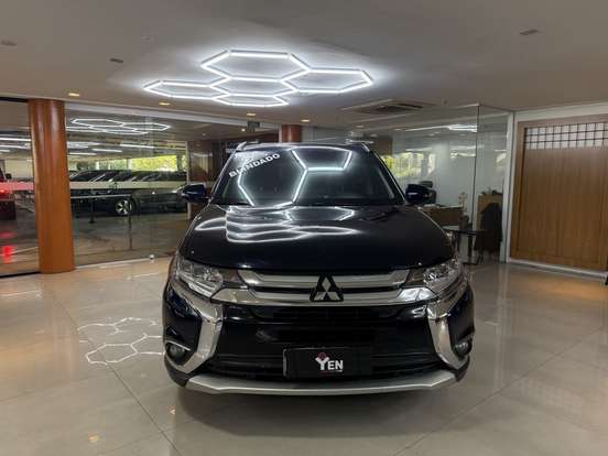 MITSUBISHI-OUTLANDER-2.2 4X4 16V DIESEL 4P AUTOMÁTICO MITSUBISHI-OUTLANDER-2016